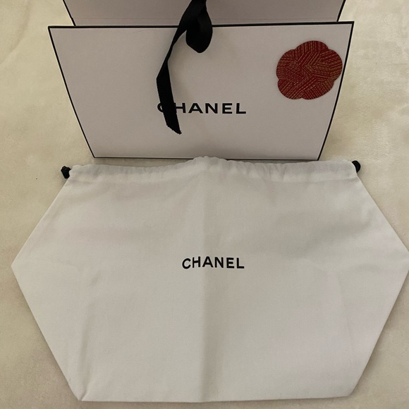 Chanel Gift Bag/Cosmetic Bag - Picture 2 of 6